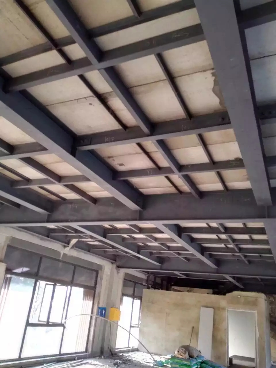 天桥厂家：蒸压砂加气混凝土墙板（ALC板）生产制造安装流程大全